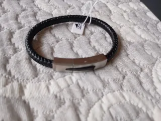 Pulsera Lotus Cuero Trenzado Negro y Plata