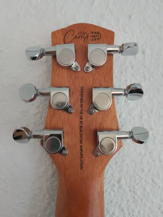 Guitarra Black Star Carry On