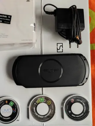 Pack 2 PSP + 5 Jogos + Acessórios + Cartão de Memó