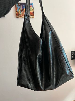 Bolso grande cuero sintético negro