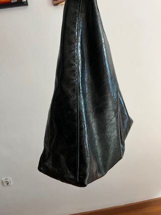 Bolso grande cuero sintético negro