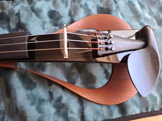 Violino Elettrico YAMAHA YEV-104