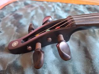 Violino Elettrico YAMAHA YEV-104