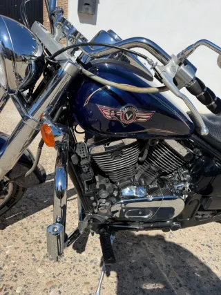 Kawasaki Vulcan 800 Classic Cruiser Moto