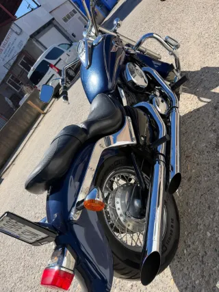Kawasaki Vulcan 800 Classic Cruiser Moto