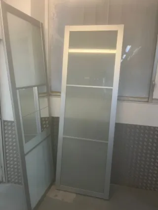 2 Puertas de Armario Ikea Cristal y Metal
