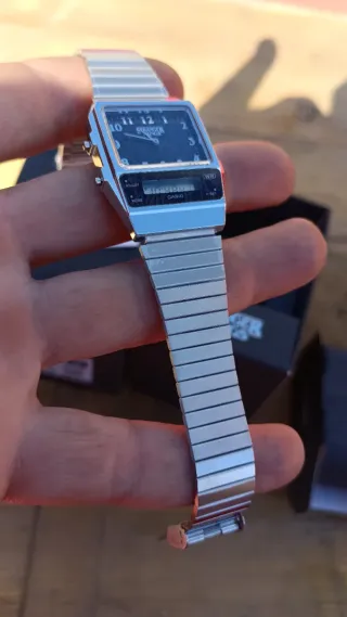 Casio Stranger Things AQ-800EST-1AER