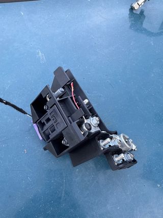 Pirotécnico Audi Q3 8U borne bateria