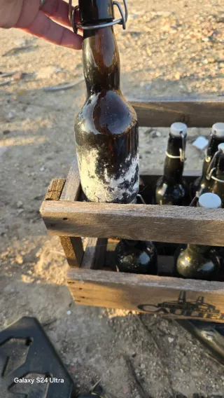 Scatola di birra in legno antico