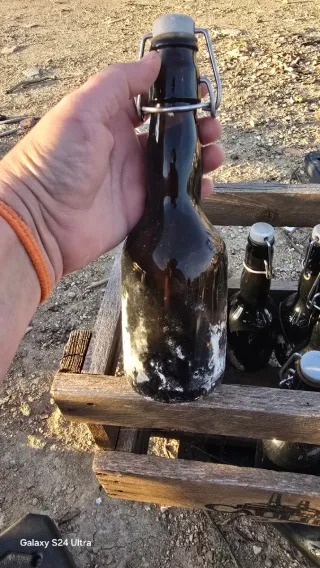 Scatola di birra in legno antico