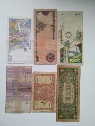Lotes de Billetes y monedas Extranjeros Varios.