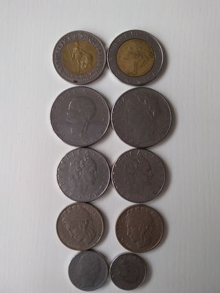 Lotes de Billetes y monedas Extranjeros Varios.