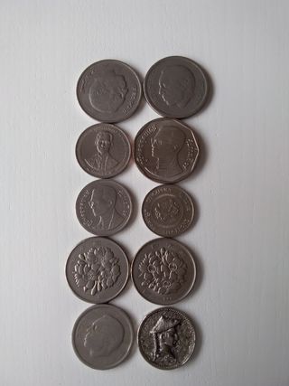 Lotes de Billetes y monedas Extranjeros Varios.