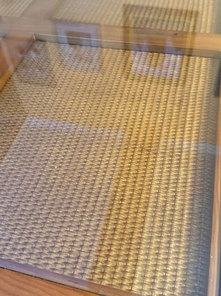 Mesa Comedor Madera Pino y Cristal y cuatro sillas