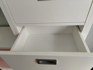 Estantería modular con cajones y puertas