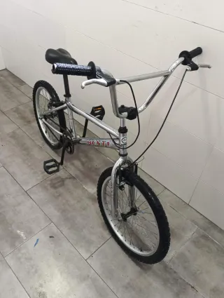Bicicleta BMX Monty 149 Plata