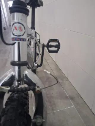 Bicicleta BMX Monty 149 Plata