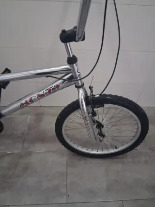 Bicicleta BMX Monty 149 Plata