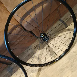 Ruedas Mavic Gravel Allroad