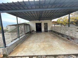 Chalet en venta en Peña de las Águilas en Elche