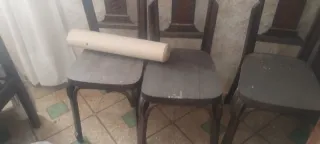 Silla antigua de madera