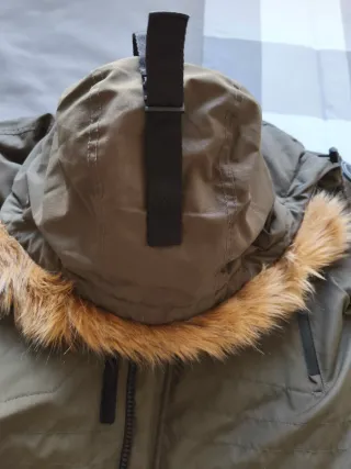 Abrigo plumón verde oliva