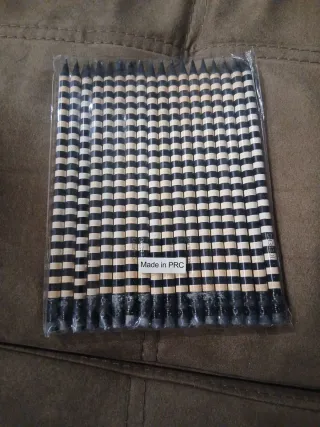 18 Matite Nuove a Righe Nere e Bianche