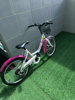 Bicicleta infantil 20 blanca y rosa