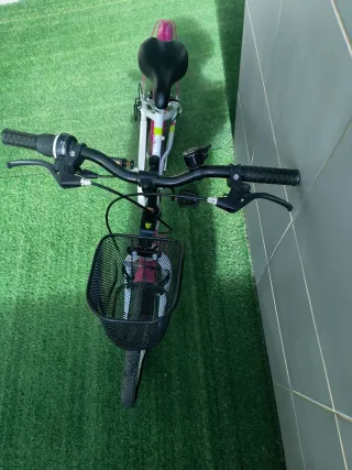 Bicicleta infantil 20 blanca y rosa