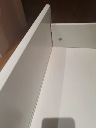 Cómoda blanca 3 cajones No es de Ikea