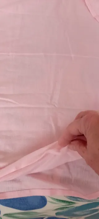 Camisón rosa con cuello volante