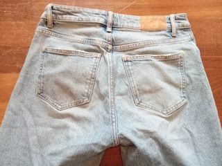 Pantalón vaquero Zara azul