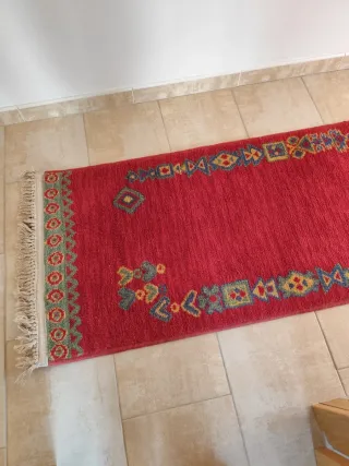 2 Tappeti di lana 100% rossi con frange