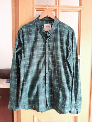 Camisa cuadros talla M. OFERTAAAAAAA