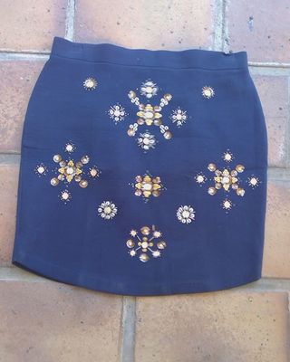 Conjunto Top y Falda con Pedrería