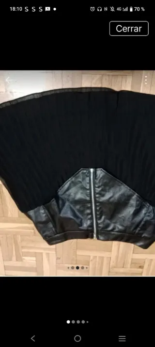 Falda negra con cremallera