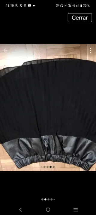 Falda negra con cremallera