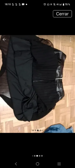 Falda negra con cremallera