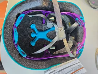 Casco Petzl Picchu bici/montaña. Talla 48-54 cm