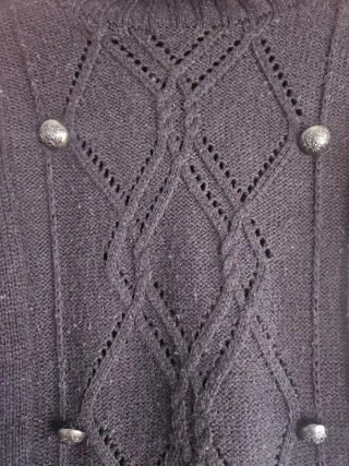 Jersey Stradivarius cuello alto negro