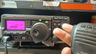 ケ*ン様 YAESU ET-897 HF/VHF/UHF トランシーバー YAESU ヤエス FT-897