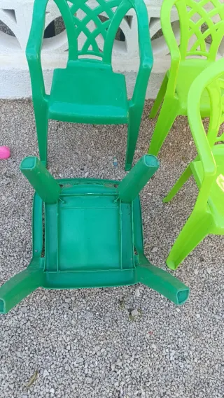 Pack 6 Sillas infantiles plástico, como nuevas
