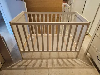 Cuna SUNDVIK blanca 60x120 cm