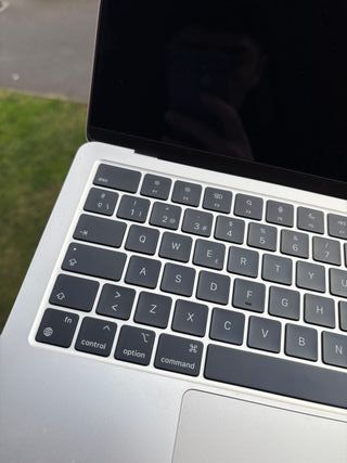 MacBook Air_M2-96%