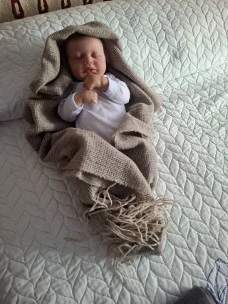 Muñeco REBORN bebé hiperrealista