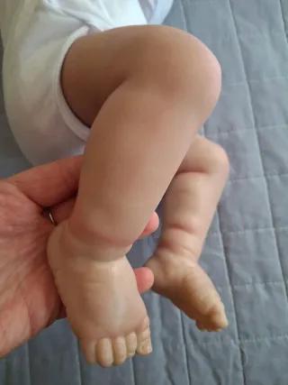 Muñeco REBORN bebé hiperrealista