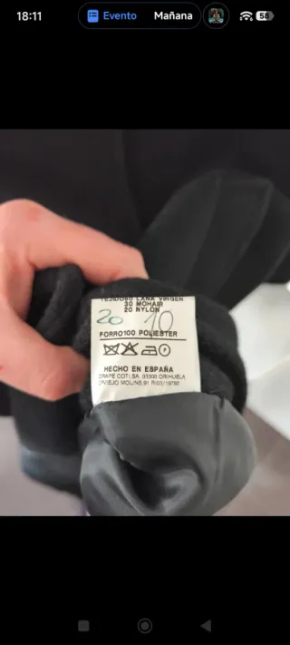 Abrigo clásico mujer negro.