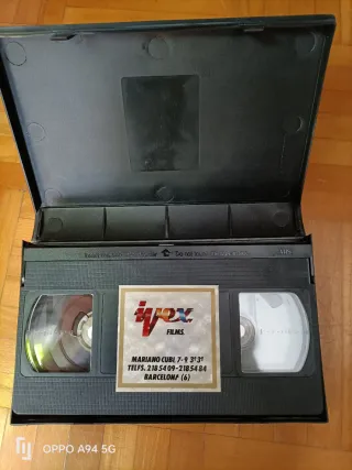 Película VHS Dinero Sangriento
