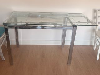 Mesa comedor cristal y metal extensible