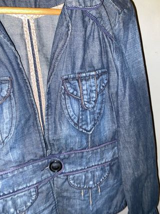 Chaqueta vaquera estilo militar